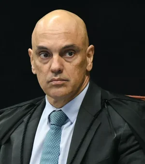 “Objetivo de tumultuar eleições” Moraes sobre rádios