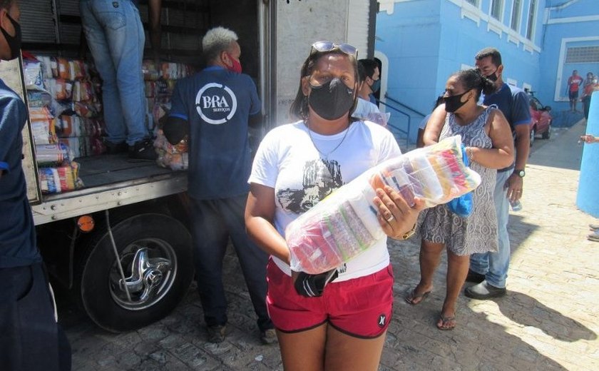 Assistência Social continua a entregar cestas básicas nesta quarta