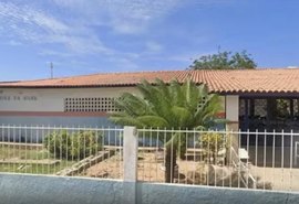 Professor de filosofia é afastado após ficar nu em sala de aula na Bahia