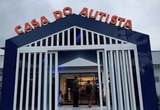 Maceió inaugura Casa do Autista com atendimento gratuito e espaço ludico que simula rotina da cidade