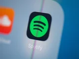 TSE fecha parceria com o Spotify para combater notícias falsas