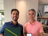 André Castro recebe medalha ‘Prefeitos pela Alfabetização das Crianças’ em razão do trabalho desenvolvido em Santana do Mundaú