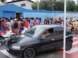 Jovem entra em escola em Arapiraca e fere porteiro com caco de vidro; estado da vítima é grave