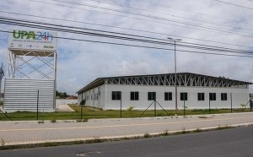 Morador de rua é esfaqueado no tórax no bairro do Farol