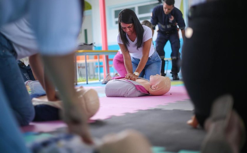 Creche Segura capacita servidores em União dos Palmares