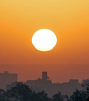 Com mais de 40°C, calor no Centro-Oeste atinge níveis históricos e causa risco à saúde