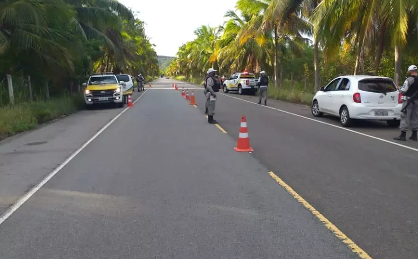 Projeto de Lei que permite condutor quitar multas e IPVA via Pix durante abordagens em Alagoas é aprovado