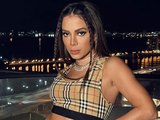 Anitta “sonha” em sair de gravadora e expõe insatisfação contratual