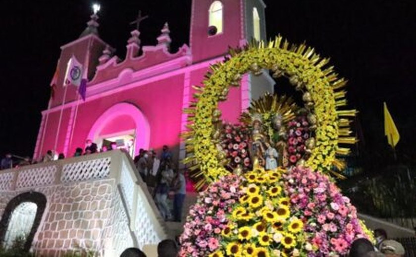 Santana do Mundaú comemora dia de Nossa Senhora Sant'Ana