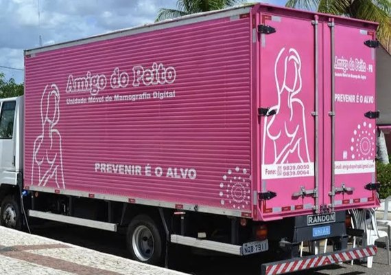 Caminhão Amigo do Peito atende mulheres em Branquinha para exames de mamografia