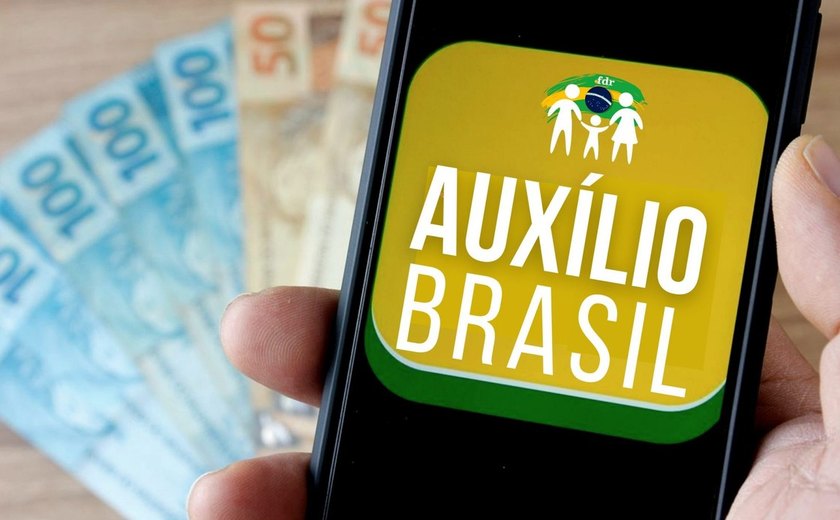 Governo remaneja saldo de R$ 9,3 bilhões do Bolsa Família para pagamento do Auxílio Brasil