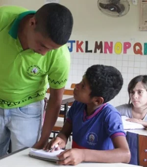 Professores falam sobre os desafios e alegrias de ensinar após um ano e dez meses de pandemia