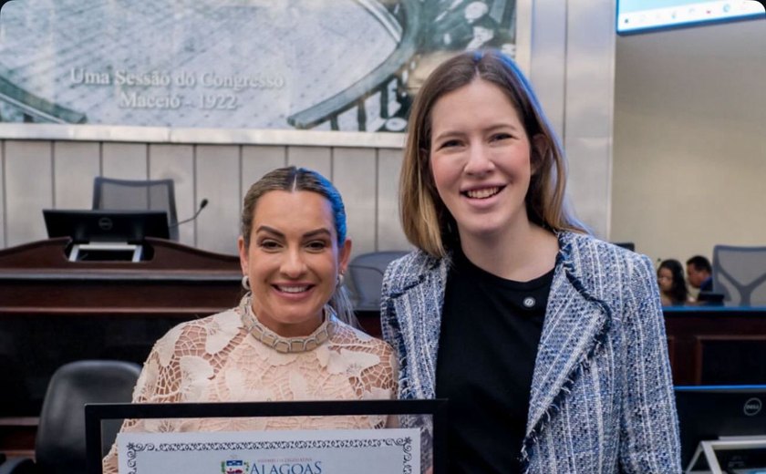 Assembleia Legislativa concede comenda a Alane Menezes em sessão solene