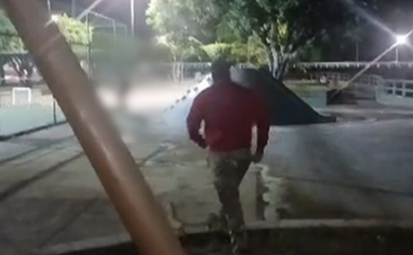 Adolescente com tatuagem de símbolo nazista agride mulher trans e filma ação em AL