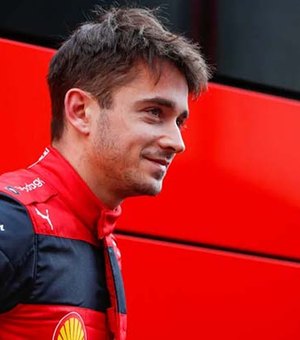 Leclerc volta a brilhar aos sábados e conquista pole-position do GP do Azerbaijão