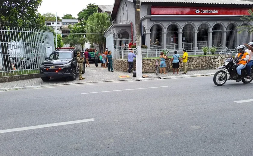 Suspeita de bomba em agência bancária de Maceió mobiliza o Bope