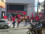 Grupo de manifestantes protesta contra Bolsonaro em União dos Palmares