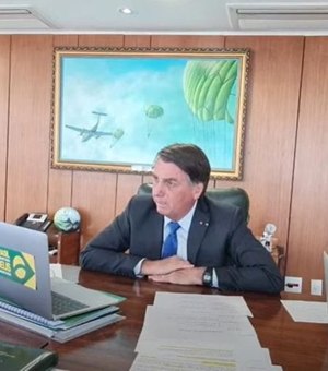 Ao vivo para Alagoas, Bolsonaro volta a alfinetar Governadores e atribui a inflação à 'política do fique em casa'