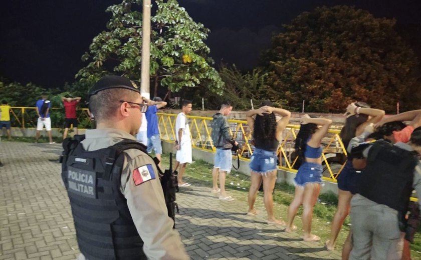 Polícia impede realização de festa no Mirante do Jacintinho e aborda participantes