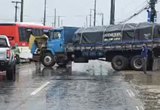 Pane em caminhão bloqueia Via Expressa em Maceió