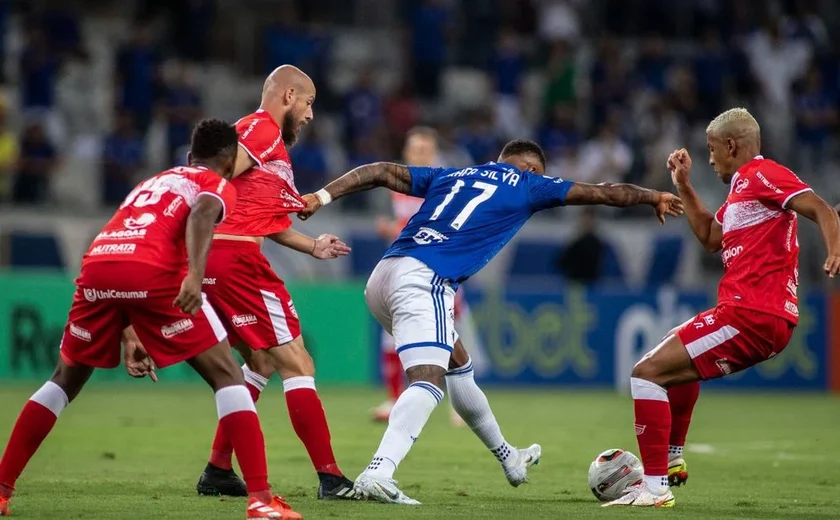 CRB perde do Cruzeiro e volta ao Z4