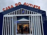 Maceió inaugura Casa do Autista com atendimento gratuito e espaço ludico que simula rotina da cidade