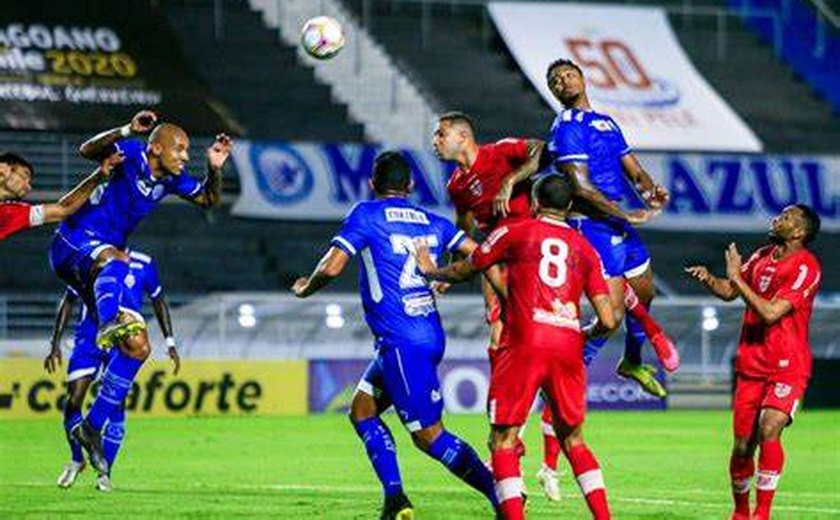 CSA e CRB entram em campo para jogos decisivos na última rodada da Série B