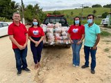 Prefeitura de Ibateguara entrega cestas básicas para centenas de famílias