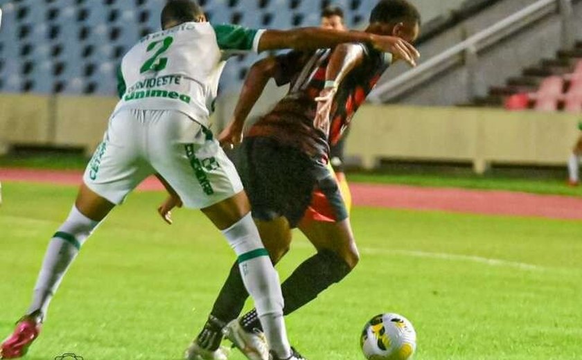 Com pênalti no final, Moto Club vence Chapecoense e avança na Copa do Brasil