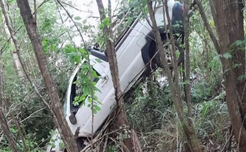 Acidente deixa dois feridos e vítima fatal nas proximidades de Branquinha