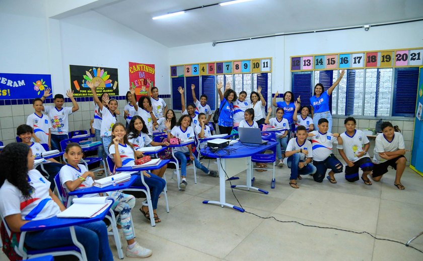 Projeto do Governo é aprovado na ALE para conceder bonificação aos servidores da Educação