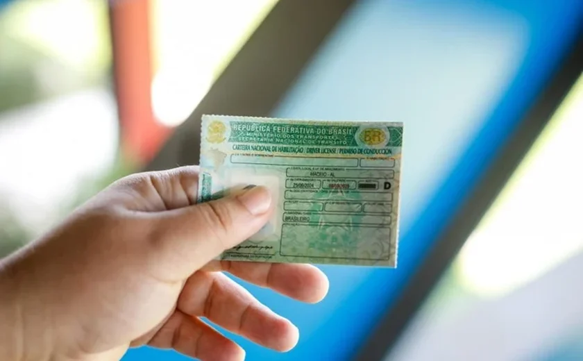 Motoristas de Alagoas economizam R$ 16,2 milhões com renovação automática da CNH