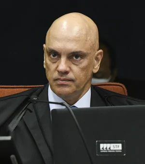 Moraes manda tirar do ar postagens de bolsonaristas com fake news sobre Lula