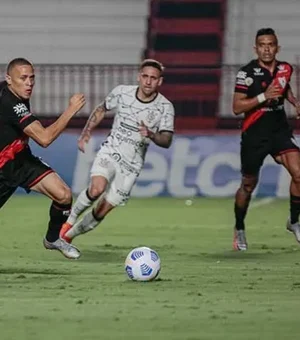 Corinthians sai na frente com golaço, mas Atlético-GO empata no fim