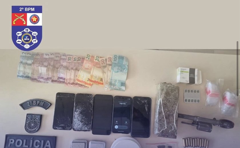Polícia flagra suspeito com drogas, arma e munições em Murici