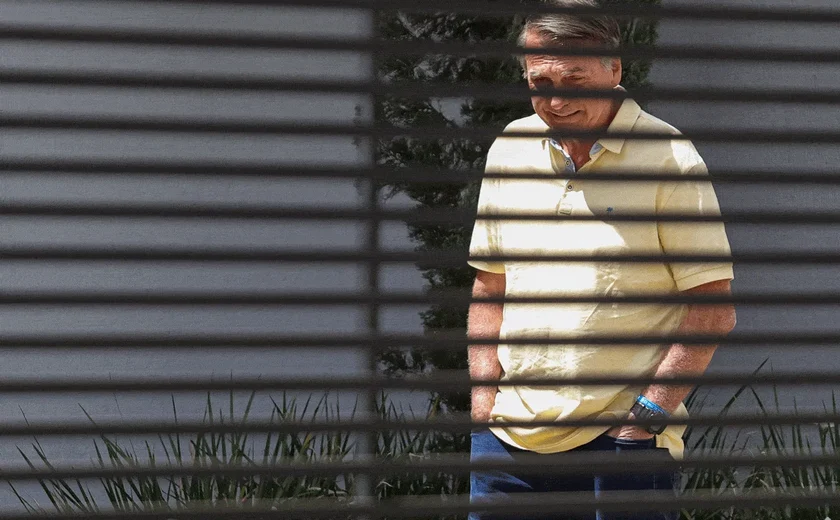 Pena de 27 anos: saiba quando Bolsonaro poderá sair do regime fechado