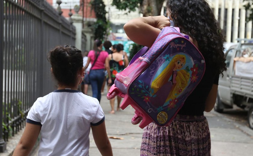 Escola em tempo integral: governo publica regras para adesão