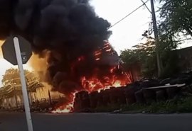 Incêndio em depósito de pneus assusta moradores no Tabuleiro do Martins