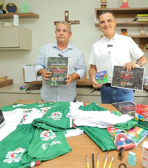 Governo Kil se torna o 1º da história de União a oportunizar kits escolares com fardamento e tênis a todos os alunos da rede municipal