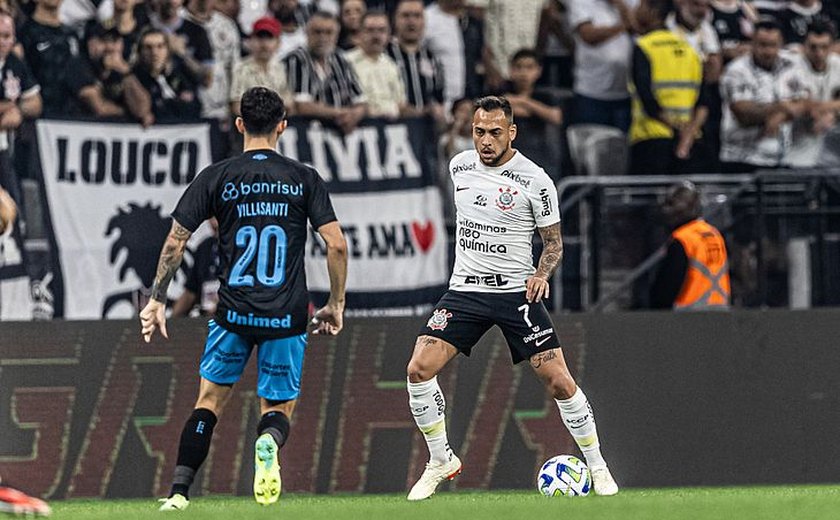 Chuva de gols e polêmica: Corinthians e Grêmio empatam em 4 a 4 em 'jogo maluco'