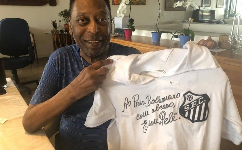 Bolsonaro decreta luto de três dias pela morte do Rei Pelé