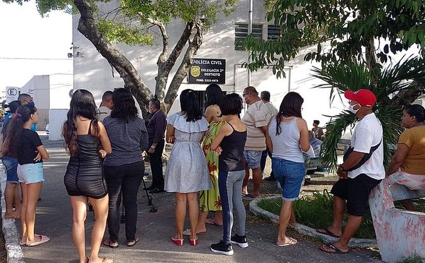 Polícia prende suspeita de aplicar golpe da casa própria em pelo menos oito pessoas, em Maceió