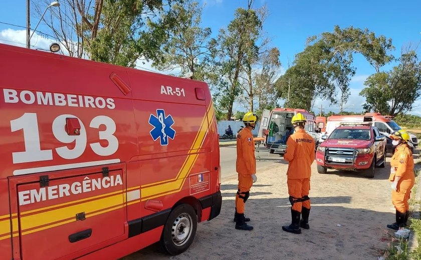 Homem é resgatado após cair de silo de fábrica de coco em Murici