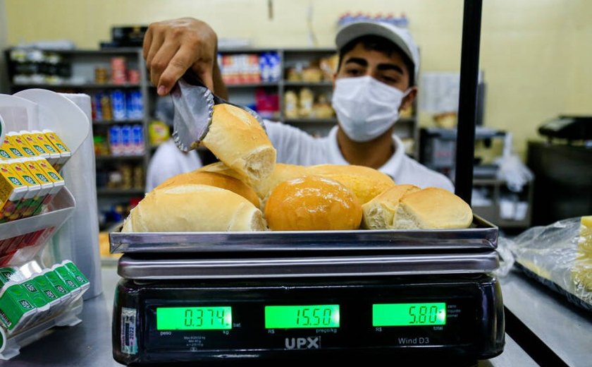 Pão vai ficar mais caro em Alagoas devido a guerra da Ucrânia