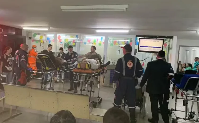 Turbulência deixa 30 feridos e avião faz pouso emergencial no Brasil