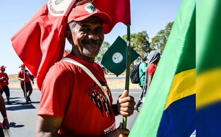 Abril Vermelho: MST promete realizar 50 ocupações até fim do mês