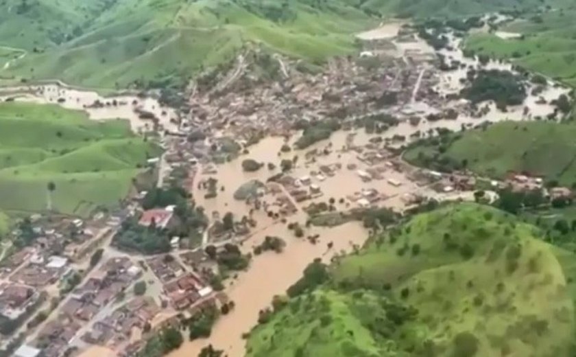 Temporais afetam quase 70 mil e deixam 3,7 mil desabrigados na Bahia, apontam bombeiros
