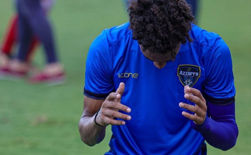 Jogador Caio, sub-17 do Azzurra, é convidado a integrar o elenco do Bahia