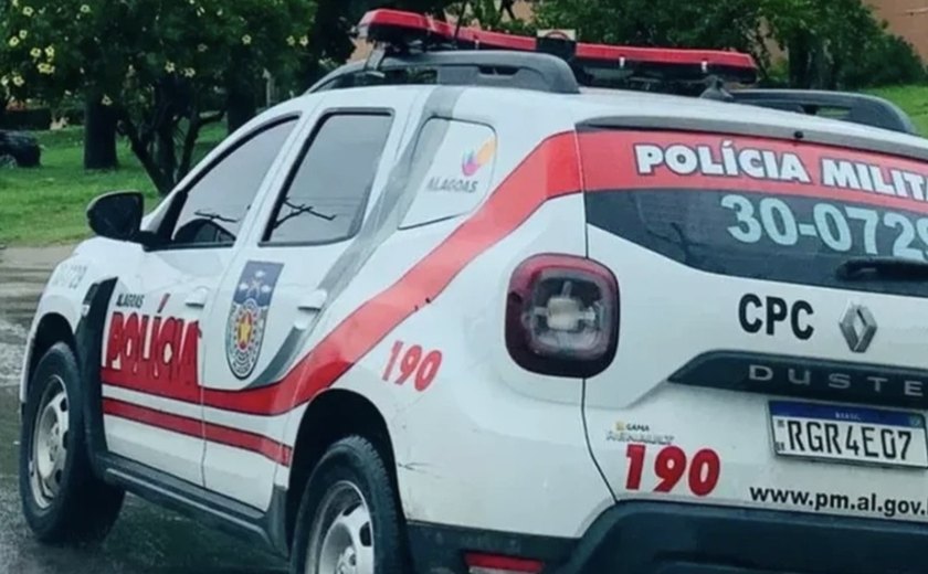 Motociclista embriagado avança sinal, atinge gestante e é preso em Maceió