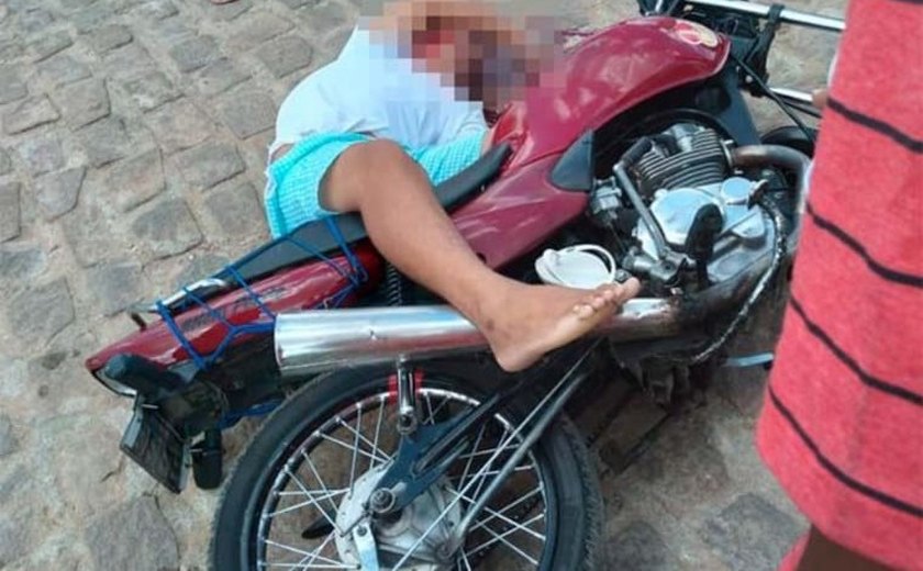 Homem é morto a tiros enquanto conduzia moto em Santana do Ipanema